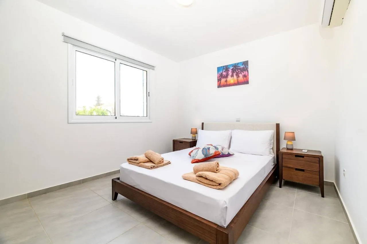 Mythical Sands Apartments Πρωταράς