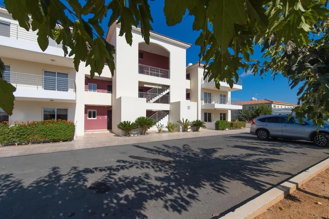 Mythical Sands Apartments Πρωταράς